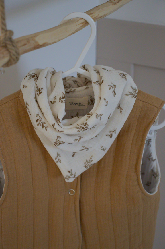 Veste matelassée sans manches Camel / Feuilles naturelles