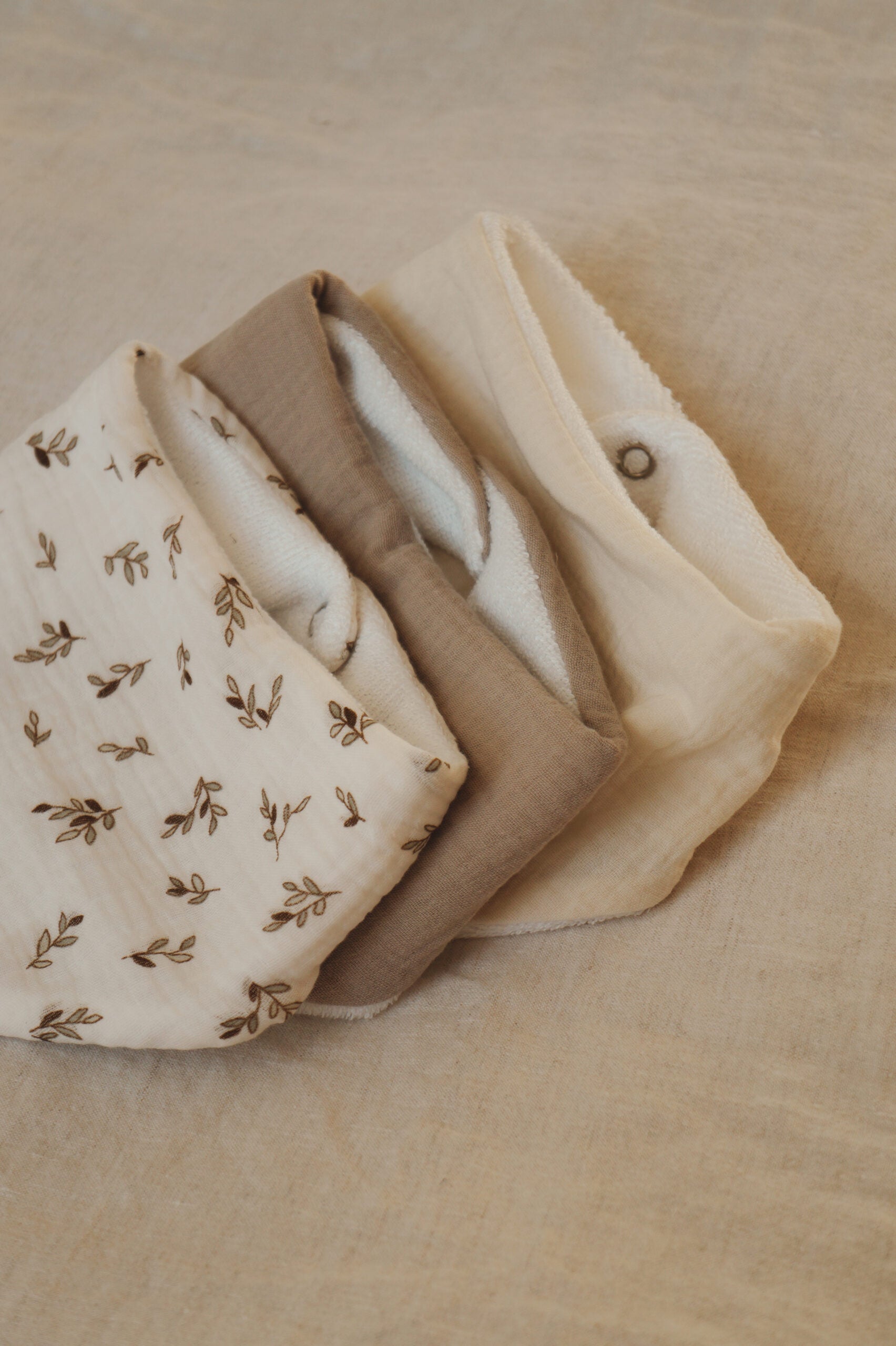 Trio de bavoirs Feuilles naturelles