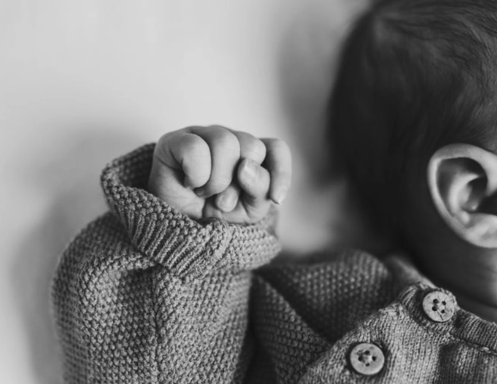 Trois idées de cadeaux de naissance élégantes et personnalisables