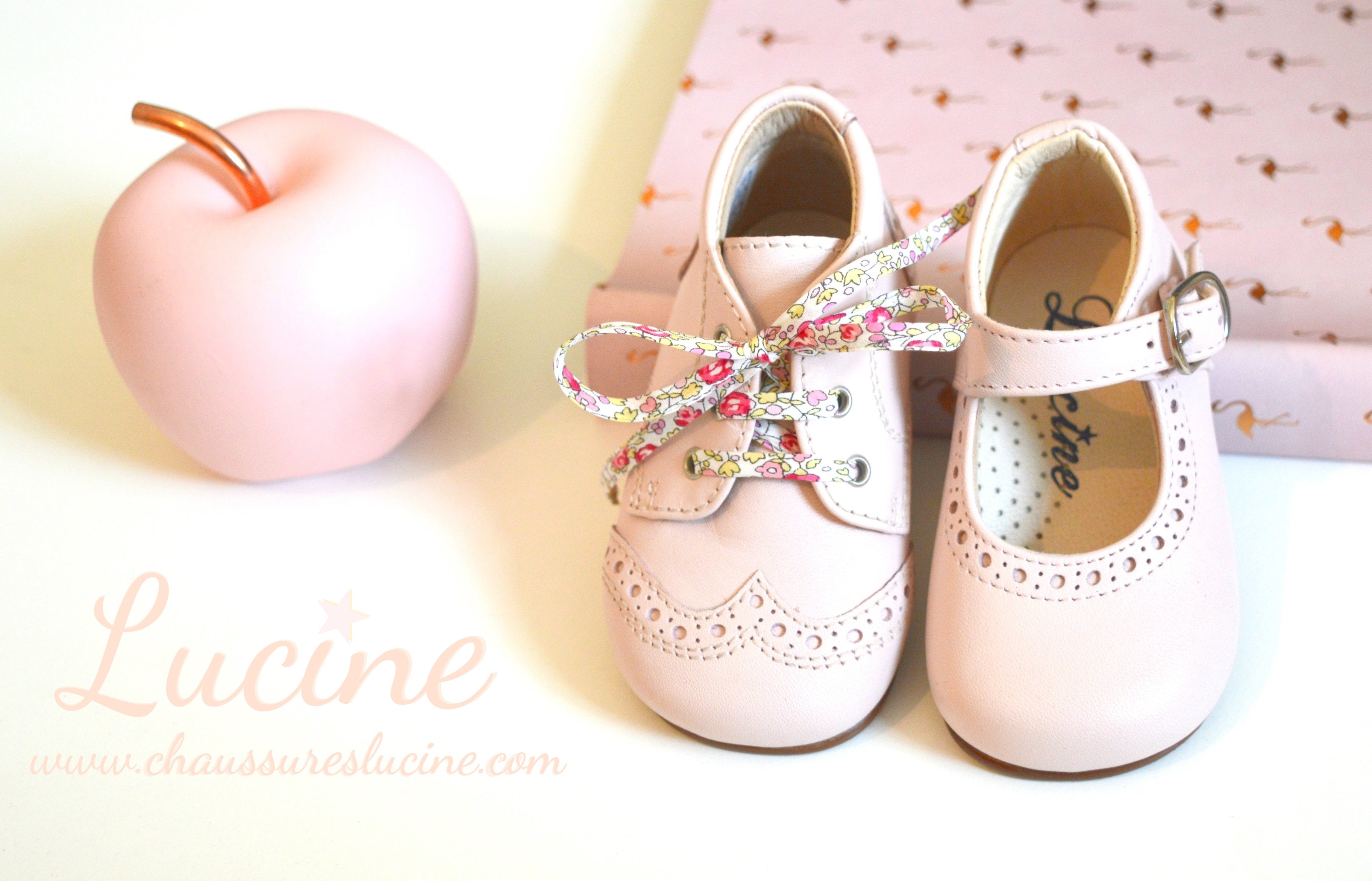 Chaussures Babies Charles Ix Alice À Boucle - Cuir Rose Pâle