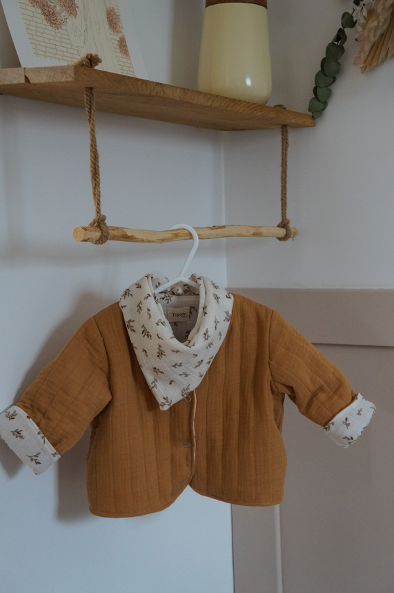 Veste matelassée avec manches Camel / Feuilles naturelles
