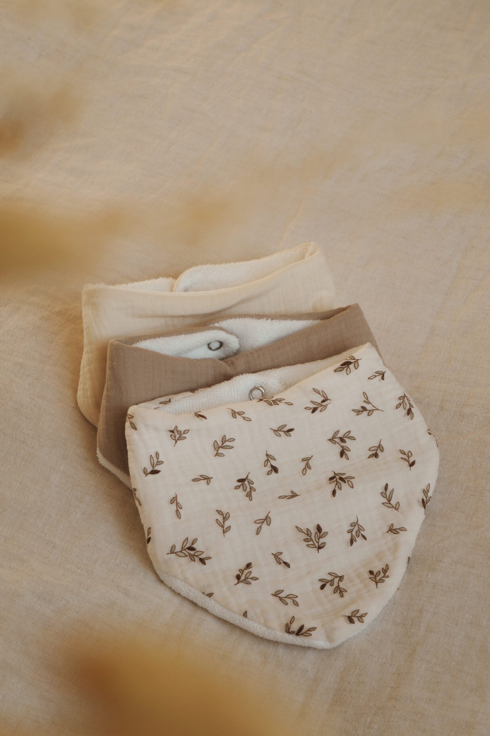 Trio de bavoirs Feuilles naturelles