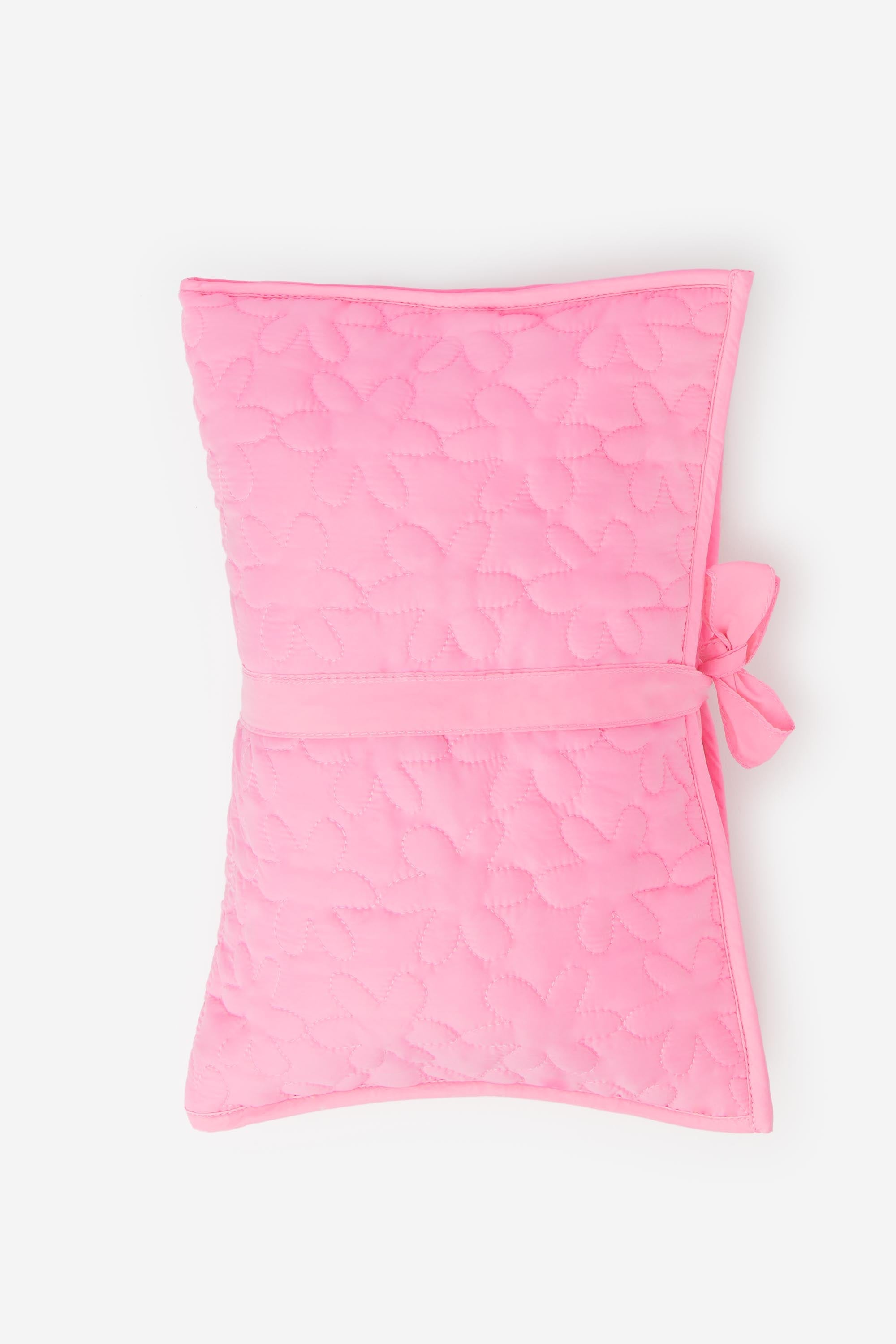 Pochette pour couches et lingettes. Nylon matelassé. Broderie. Accessoire bébé pour sac à langer. Cool et mode idéal en cadeau pour maman. 26 PARADIS