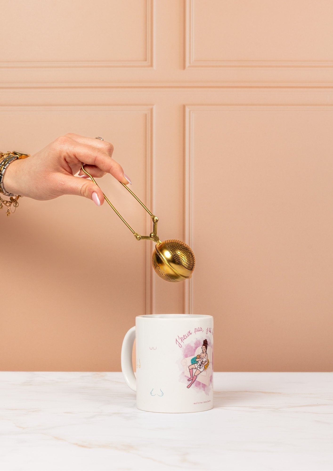 Mug "J'peux pas, j'ai boobs"